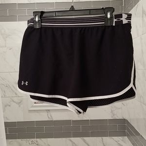 Under Armour mesh shorts, womens size Large